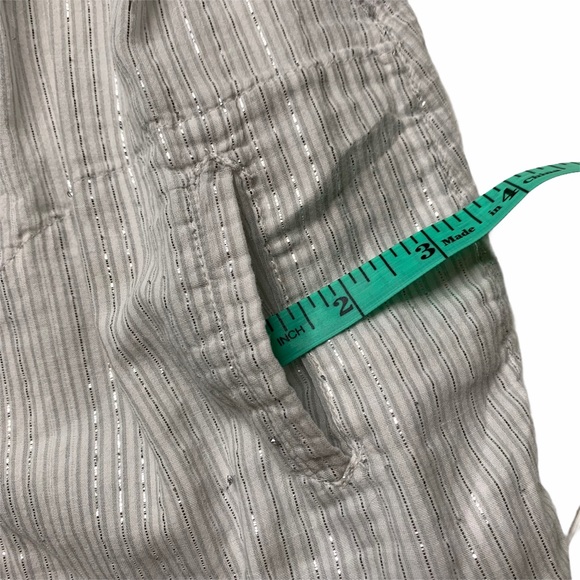 EUC Tape a l’œil 4y white shimmer silver dress - Picture 5 of 12